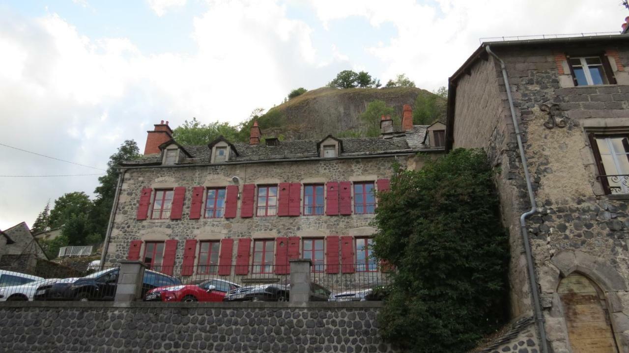 Bed and Breakfast Relais Des Castors Murat  Exterior foto