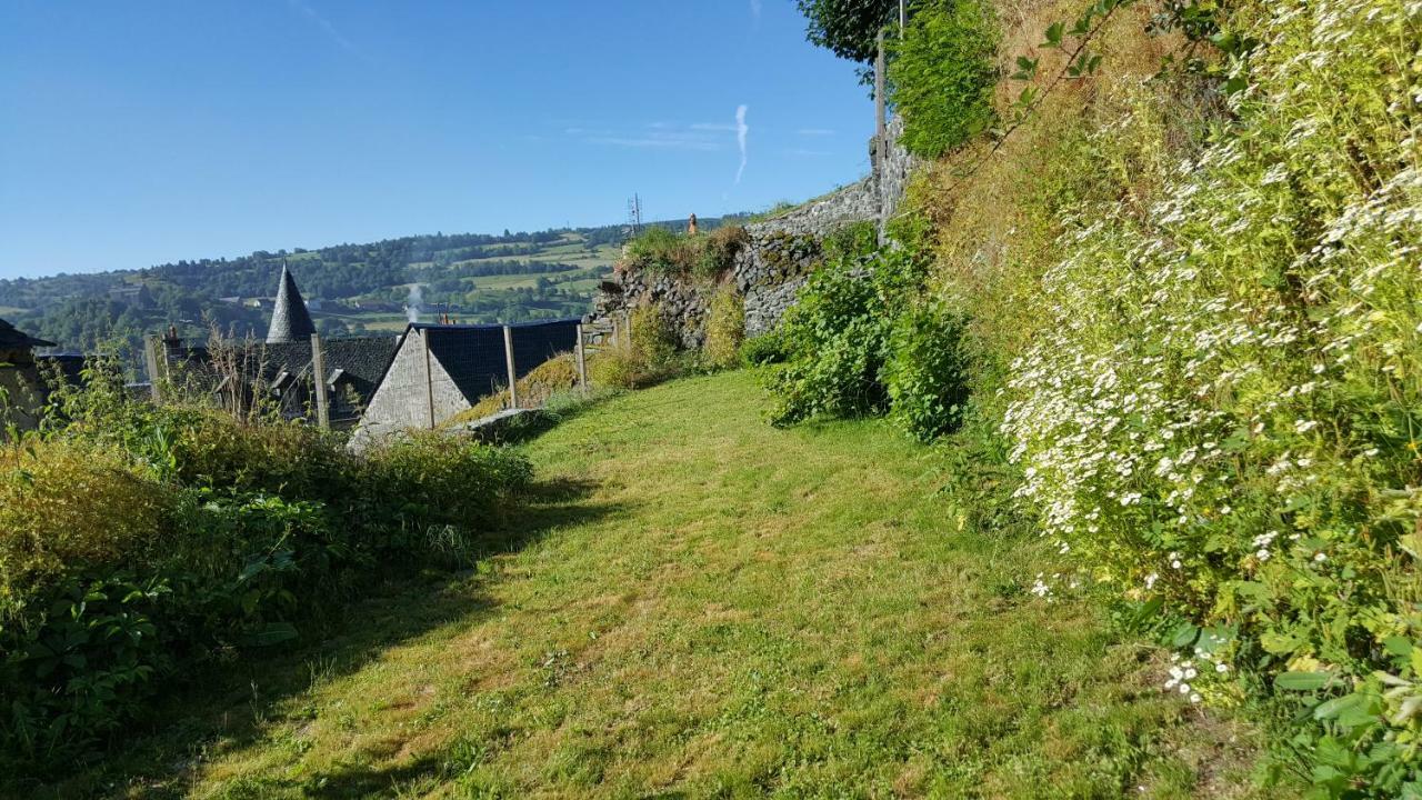 Bed and Breakfast Relais Des Castors Murat  Exterior foto