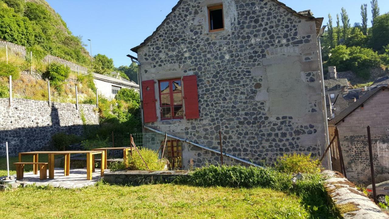 Bed and Breakfast Relais Des Castors Murat  Exterior foto