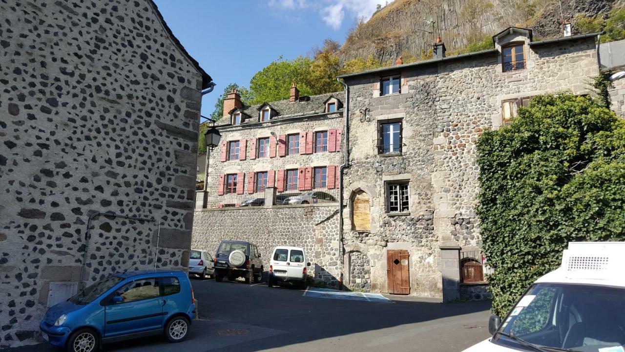 Bed and Breakfast Relais Des Castors Murat  Exterior foto