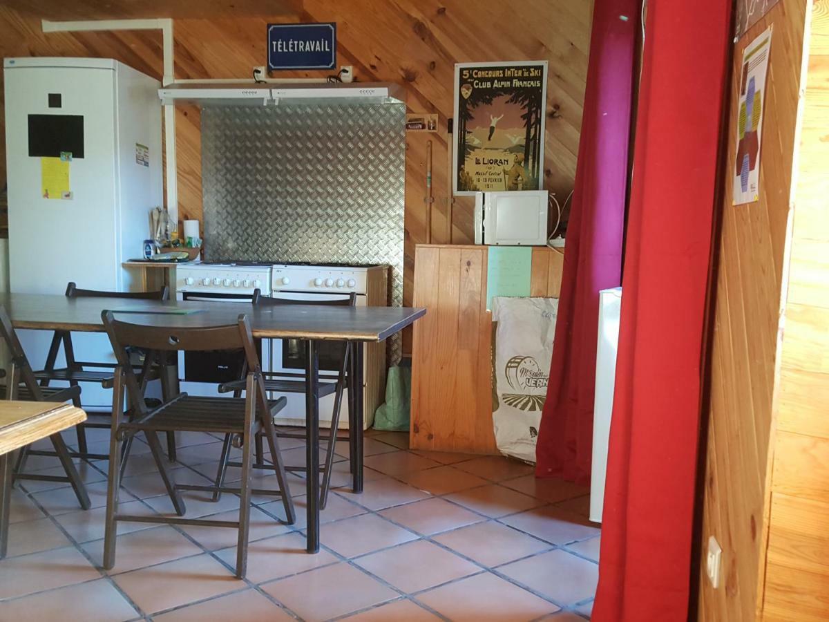Bed and Breakfast Relais Des Castors Murat  Exterior foto